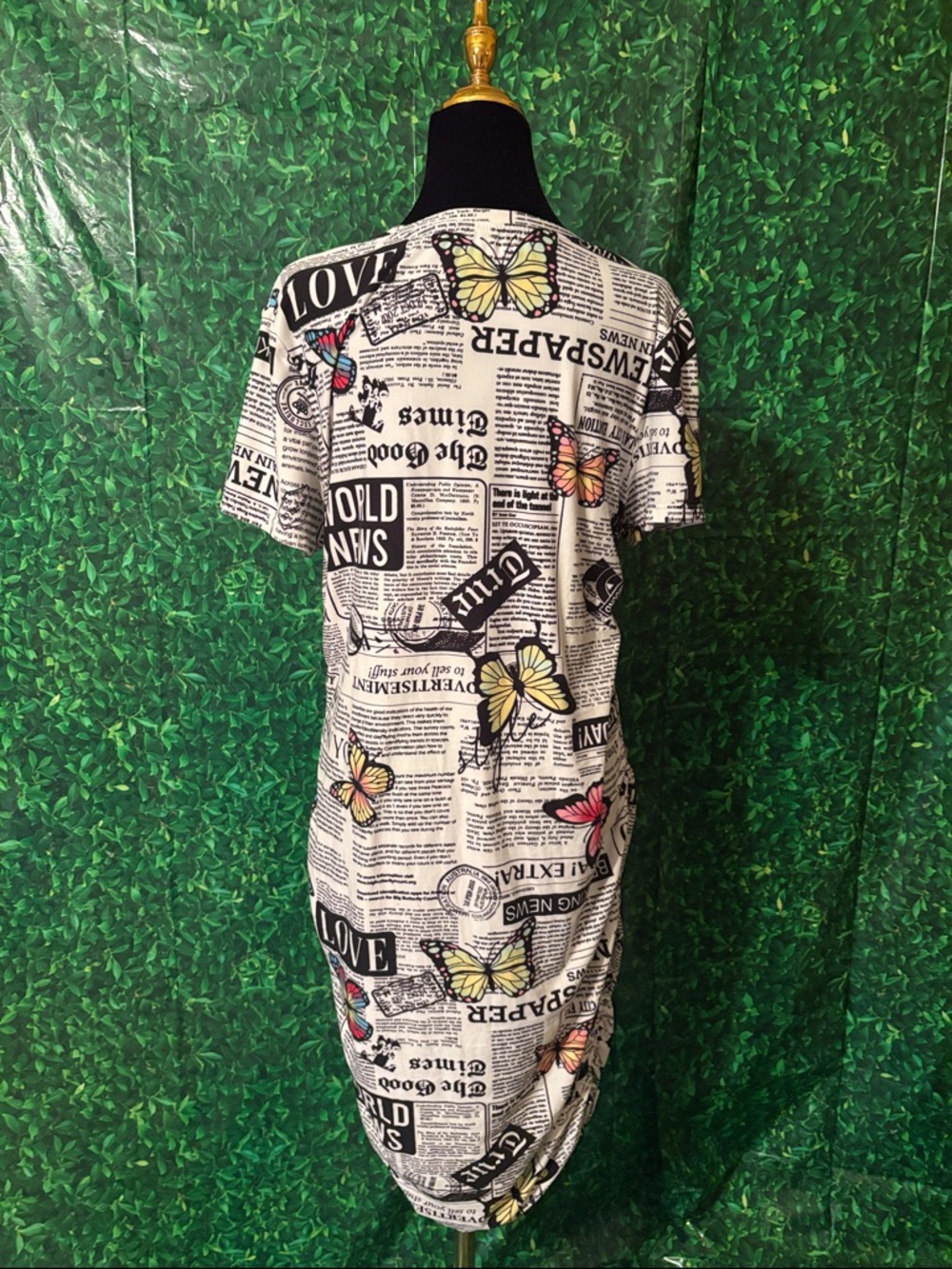 Newspaper Print Butterfly Short Sleeve Dress in White and Black - Picture 3 of 3